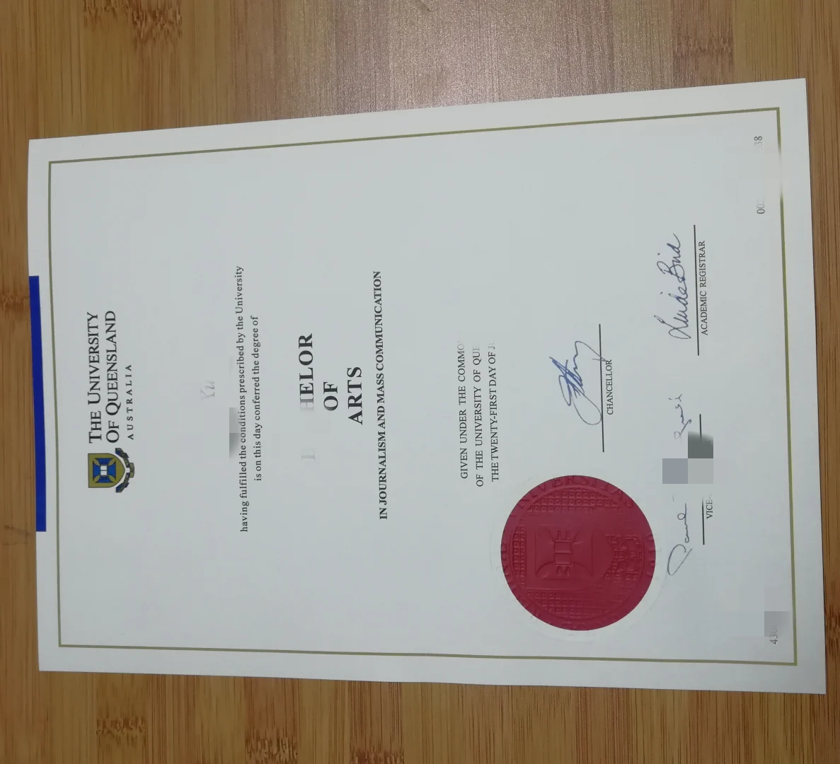 2012年澳洲昆士兰大学毕业证版本 University of Queensland 2012 Testamur 版本介绍