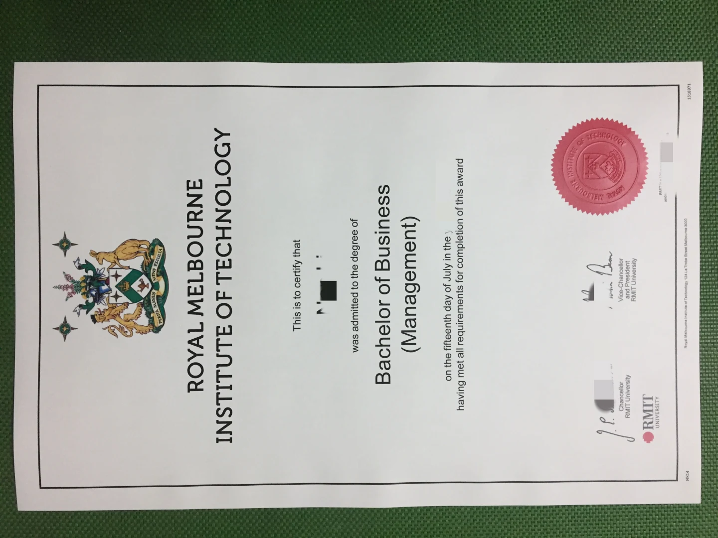 墨尔本皇家理工大学本科毕业证 RMIT University undergraduate diploma